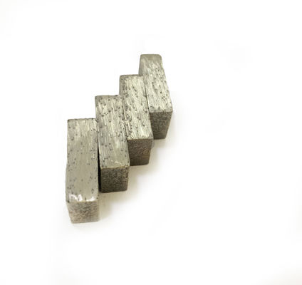 Segmento di diamante stabile da 24 a 40 mm per il taglio del marmo con prestazioni di taglio a intervallo ristretto