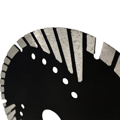 D230mm Lama triangolare a seghe ondulate con denti di protezione turbo per il taglio della pietra