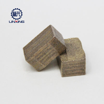 Segmento di diamante multiblade di buona qualità 24x8.8/9.6x15 mm per il taglio di granito bagnato