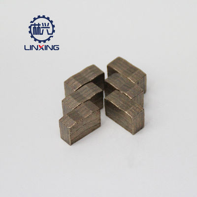Segmento di diamante multiblade di buona qualità 24x8.8/9.6x15 mm per il taglio di granito bagnato