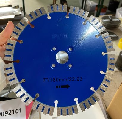 Disco di taglio a lama di diamanti 180 mm rivestito in Ti per la finitura di pietra vulcanica in Messico