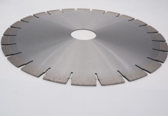Disco di taglio di lame di seghe di diamanti da 350 mm per il taglio di pietra vulcanica di lava in Messico