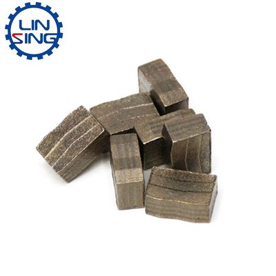 Stabile prestazioni di taglio Il nostro segmento di diamanti a forma di M è perfetto per il taglio del granito