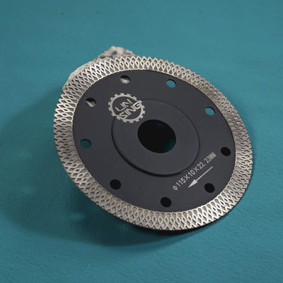 140 denti Turbo Saw Blade per taglio di lastre di pietra e piastrelle Disco di taglio a secco bagnato