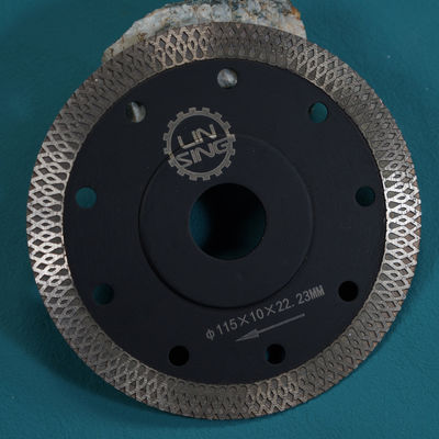 140 denti Turbo Saw Blade per taglio di lastre di pietra e piastrelle Disco di taglio a secco bagnato