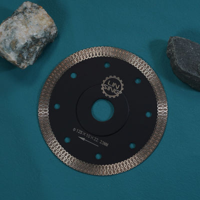 140 denti Turbo Saw Blade per taglio di lastre di pietra e piastrelle Disco di taglio a secco bagnato