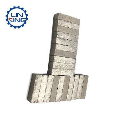 Supporto ODM 24*5,5*10mm Segmento di taglio di diamanti di marmo morbido e duro per suggerimenti di taglio di blocchi