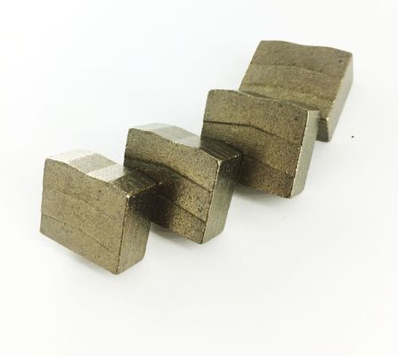 Segmentazione del mercato dell'India Strumenti di taglio a lame di segmento di arenaria di grado 1800 mm