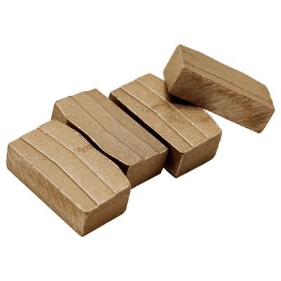 Linsing Segmento di taglio di arenaria di diamanti Punti di taglio della lama Segmento 24 * 7.6/8.4 * 15 mm