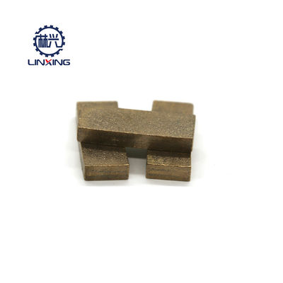 Materiale grezzo Metallo in polvere Segmento di taglio del diamante per la motosega di marmo