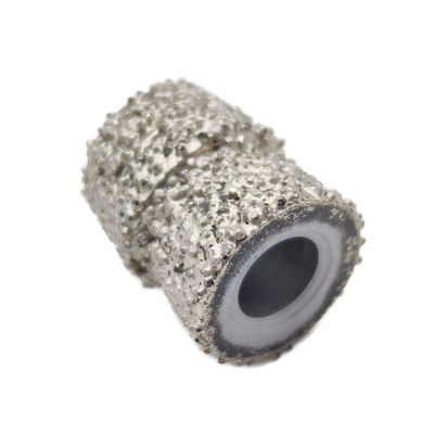 Scavi a filo di diamante per taglio di granito