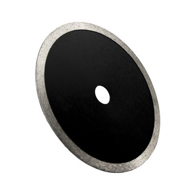 Tagliare la pietra con fiducia utilizzando D180mm disco di taglio di diamanti a bordo continuo