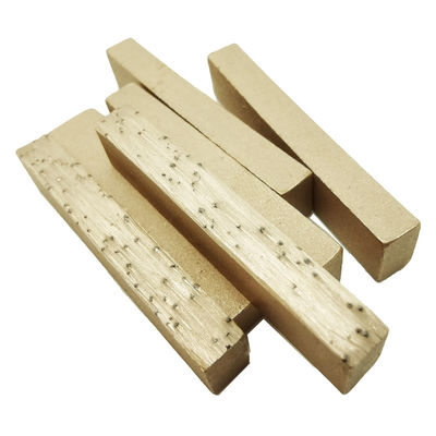 Strumenti di diamanti sinterizzati per il taglio di lastre di marmo, calcare e pietra