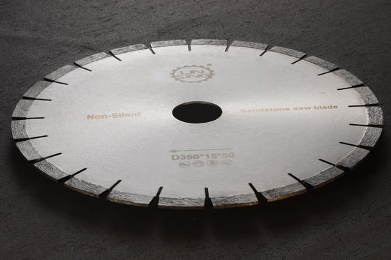 Strumenti di taglio di diamanti a supporto personalizzato per lame da sega di arenaria da 250 mm a 900 mm di diametro