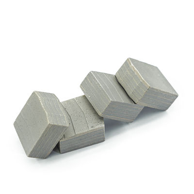 Tecnologia di sinterizzazione 24*11,5/12,7*26,5 mm Segmento di diamante a forma di ventola per il taglio del granito