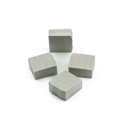 Tecnologia di sinterizzazione 24*11,5/12,7*26,5 mm Segmento di diamante a forma di ventola per il taglio del granito