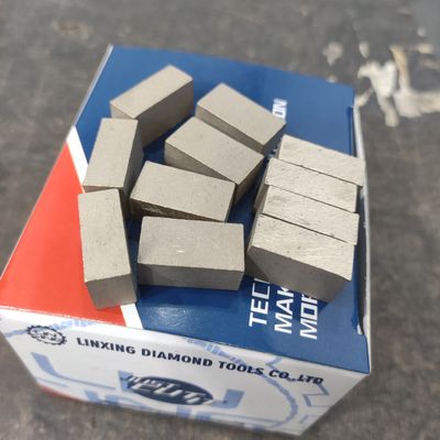 Segmento di diamanti di taglio di marmo morbido e duro 24*9,5*13mm per supporto ODM personalizzato