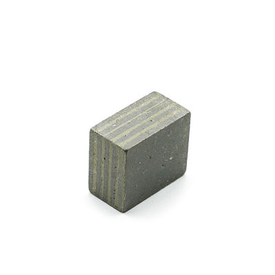 24*12,5*20mm Segmento di diamante a forma piatta per utensili di macinazione di lastre di pietra supermorbide