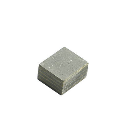 24*12,5*20mm Segmento di diamante a forma piatta per utensili di macinazione di lastre di pietra supermorbide