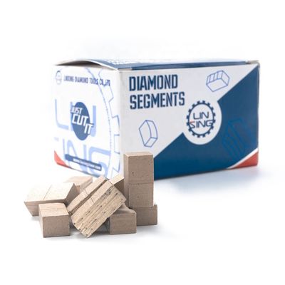Segmento di diamanti a punta di marmo personalizzato da 24*8*13 mm per taglio morbido e duro in Pakistan