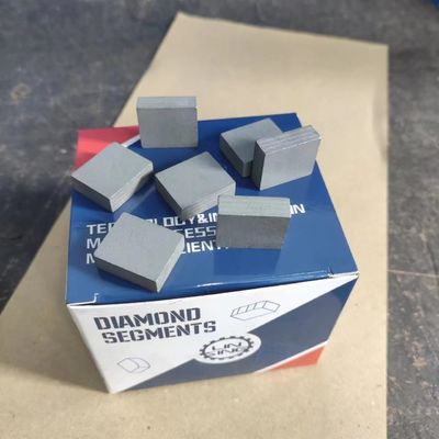 Segmento di diamanti a forma piatta per utensili di taglio di pietra basalta da 1200 mm 24*8*20 mm