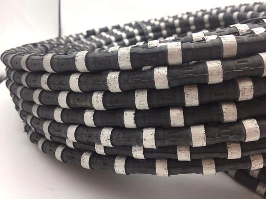 Righe di seghe a filo di diamante di gomma per granito in Vietnam