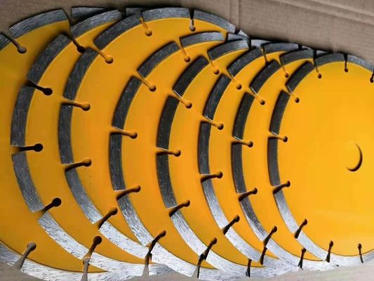 Assicurazione di nitidezza 14'' Key Slot Blade for Diamond Tool Granite Segmented Blade Cutting