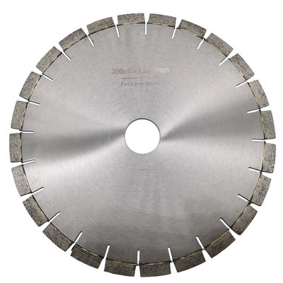 7/8IN Lamelle circolari di seghe circolari a caldo stampate a diamante per il taglio di lavastone sul mercato