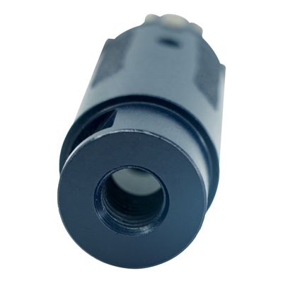 Perforazione a secco di roccia di granito rosso con perforazione di 35 mm con adattatore M14 e polvere di ferro