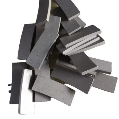 Supporto OEM Segmento di diamanti da 350 mm per strumenti di taglio di diamanti in basalto in Indonesia