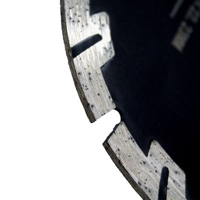D105-D230 Dischi circolari di taglio di diamanti Tipo di protezione dei denti Strumenti di diamanti per cemento granito