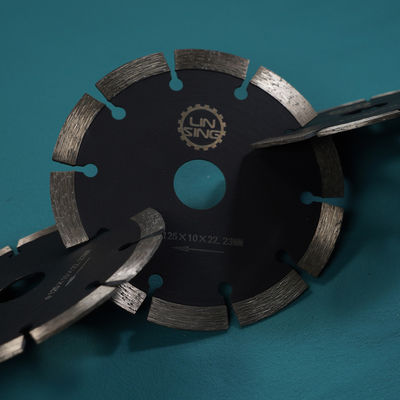 Disco di taglio di diamanti da 105 mm a 230 mm per il taglio umido di calcestruzzo armato e asfalto