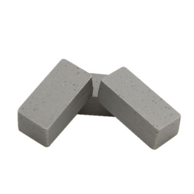 Macchine per la sega di piccole bande Strumenti per il taglio della pietra 20*4,5/5*10 Segmento piatto per il marmo