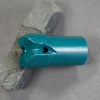 Strumenti per la perforazione di diamanti per l'estrazione della pietra