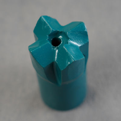 Strumenti per la perforazione di diamanti per l'estrazione della pietra