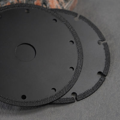 Disco di taglio di diamanti brasato a vuoto Lama da sega per taglio di materiale in alluminio D180MM