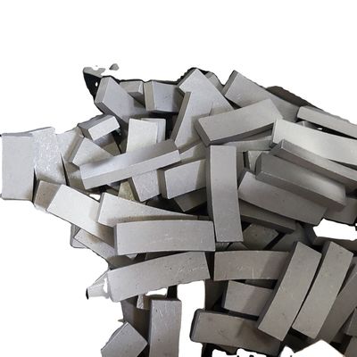 Segmenti di lame di sega sinterizzata a diamanti per la macchina di saldatura a pietra