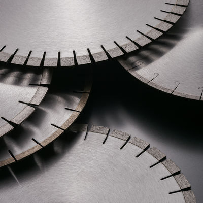 Taglio di granito semplificato 350 mm Lama di seghe di diamanti con dimensioni di segmento 40 * 3.2 * 10 mm