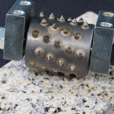 Dischi abrasivi per la triturazione a vuoto e a caldo di diamanti per la triturazione di pietre precise