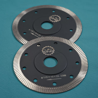 5/8in Arbor Size 105MM 115MM Turbo Diamond Cutting Saw Blade con acciaio in lega di polvere di diamanti