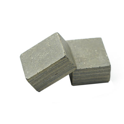 24*11.5*20mm Dischi di rettifica del metallo Punti segmenti di diamanti per le pastiglie di lucidatura del metallo grado A