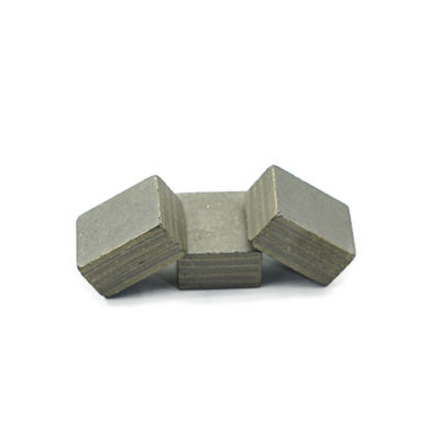 24*11.5*20mm Dischi di rettifica del metallo Punti segmenti di diamanti per le pastiglie di lucidatura del metallo grado A