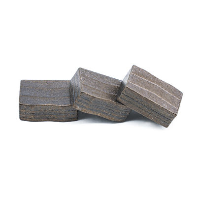 Segmenti di grado segmenti di tipo sandwich di diamanti per il taglio del basalto di granito nel mercato turco