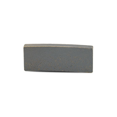 Materiale grezzo Diamante buona Lama segata a diamante Punti segmento di diamante per taglio di pietra di lava