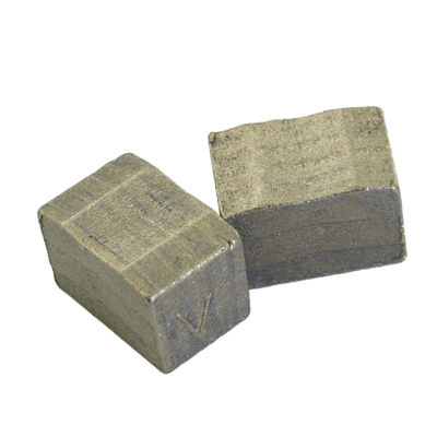 Segmenti di diamanti a tre lame supportati da OEM per il taglio di pietre minerarie 22*15,6/16,4*15 mm