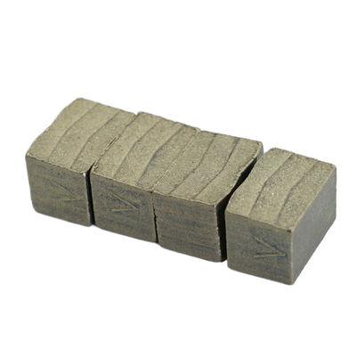 Segmento di diamante a doppia lama brasato ad alta frequenza per il taglio del granito 22*13,1/13,9*15 mm