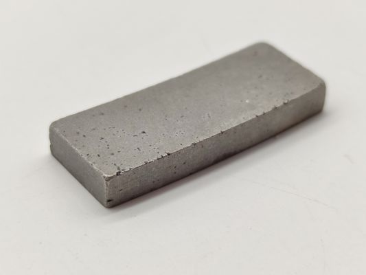 Segmento di diamante a più strati per il taglio del basalto in Indonesia 450 mm 1200 mm 1600 mm