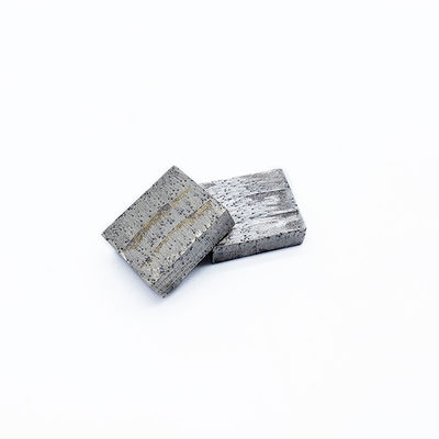 Strato Sandwich Segmento Pietra di sabbia Punti di diamante per la macchina a lama singola 1200mm