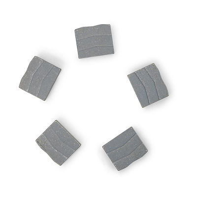 24*8.0/8.8*20.5MM Segmento di diamanti Supporto OBM personalizzato per il taglio di arenaria dura