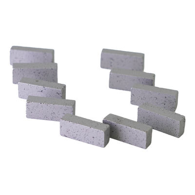 Segmento di seghe per segno di polvere metallica di diamanti da 20*4,8/5,4*8 mm per il taglio di pietre di granito dure medie